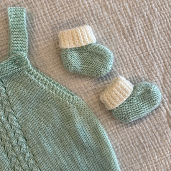 Hand-knit Onesie/Singlet for Baby - Picture 3 of 5
